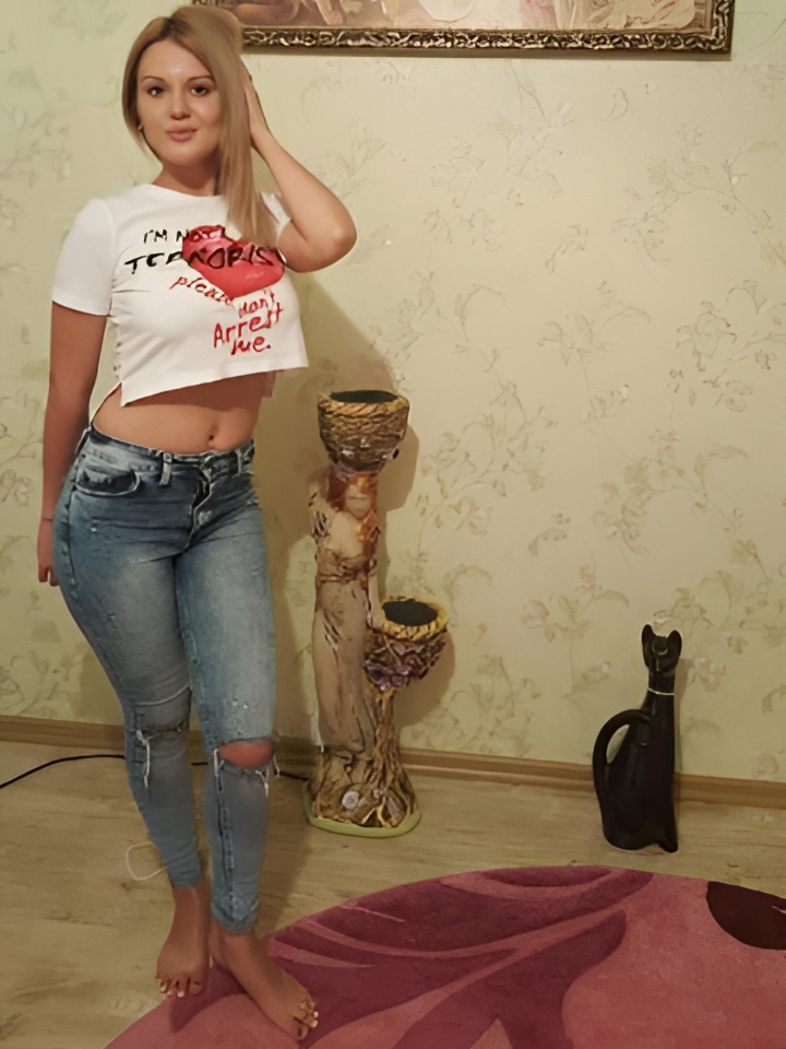 Виталина привлекальеная девушка из Тулы цена от 5000 руб