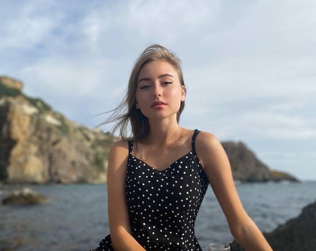 Людмила привлекальеная девушка из Тулы цена от 3000 руб