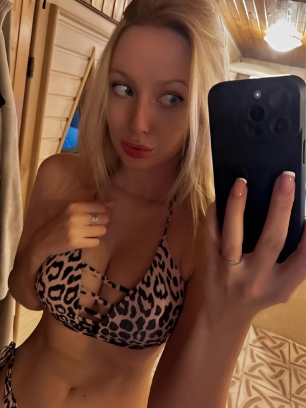 Рената привлекательная девушка из Тулы цена от 1500 руб