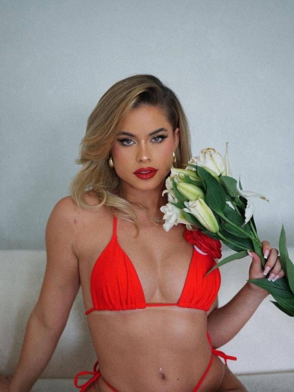 Светка привлекательная девушка из Тулы цена от 4000 руб